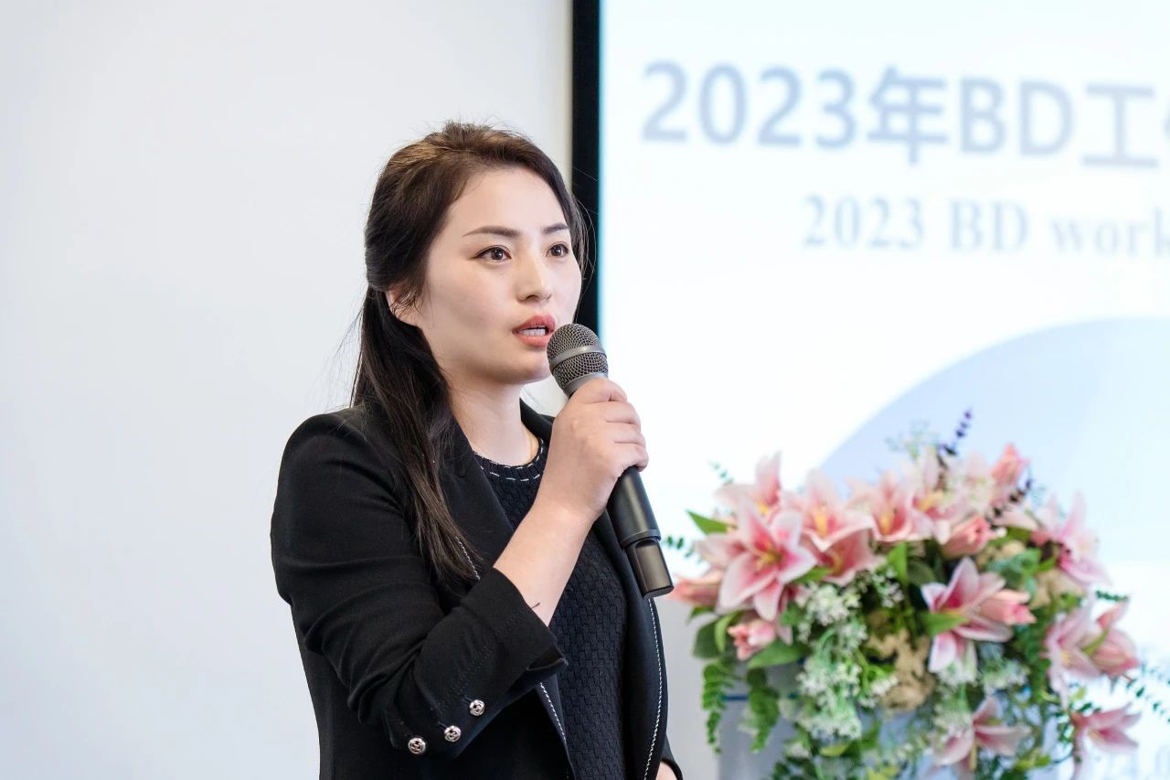 汤杰.jpg 汤杰.jpg